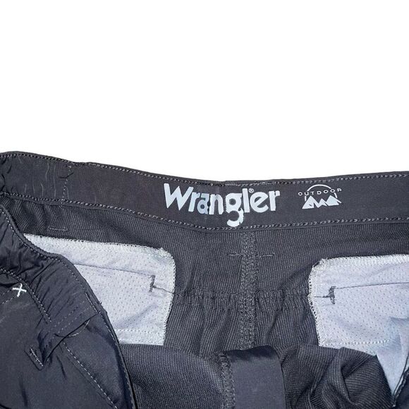 WRANGLER OUTDOOR Men’s Elastic Waist Grey Shorts Size 44 - Picture 4 of 7